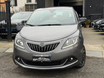 Lancia Ypsilon 1.0 FireFly 5 porte S&S Hybrid Gold Plus (8)