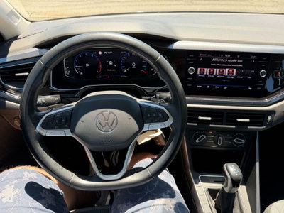 Volkswagen Polo 1.0 TSI 110 CV DSG Style (18)