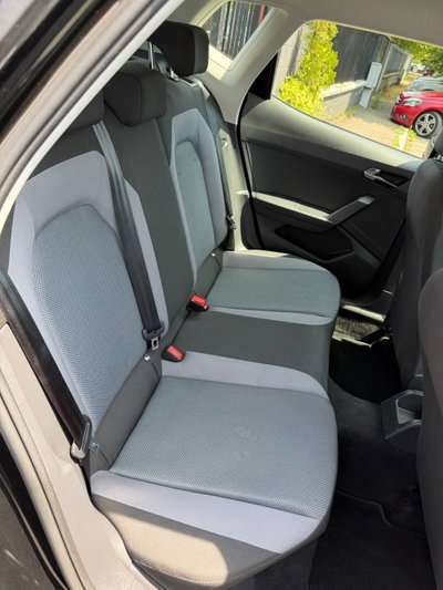 SEAT Arona 1.0 TGI Black Edition (13)