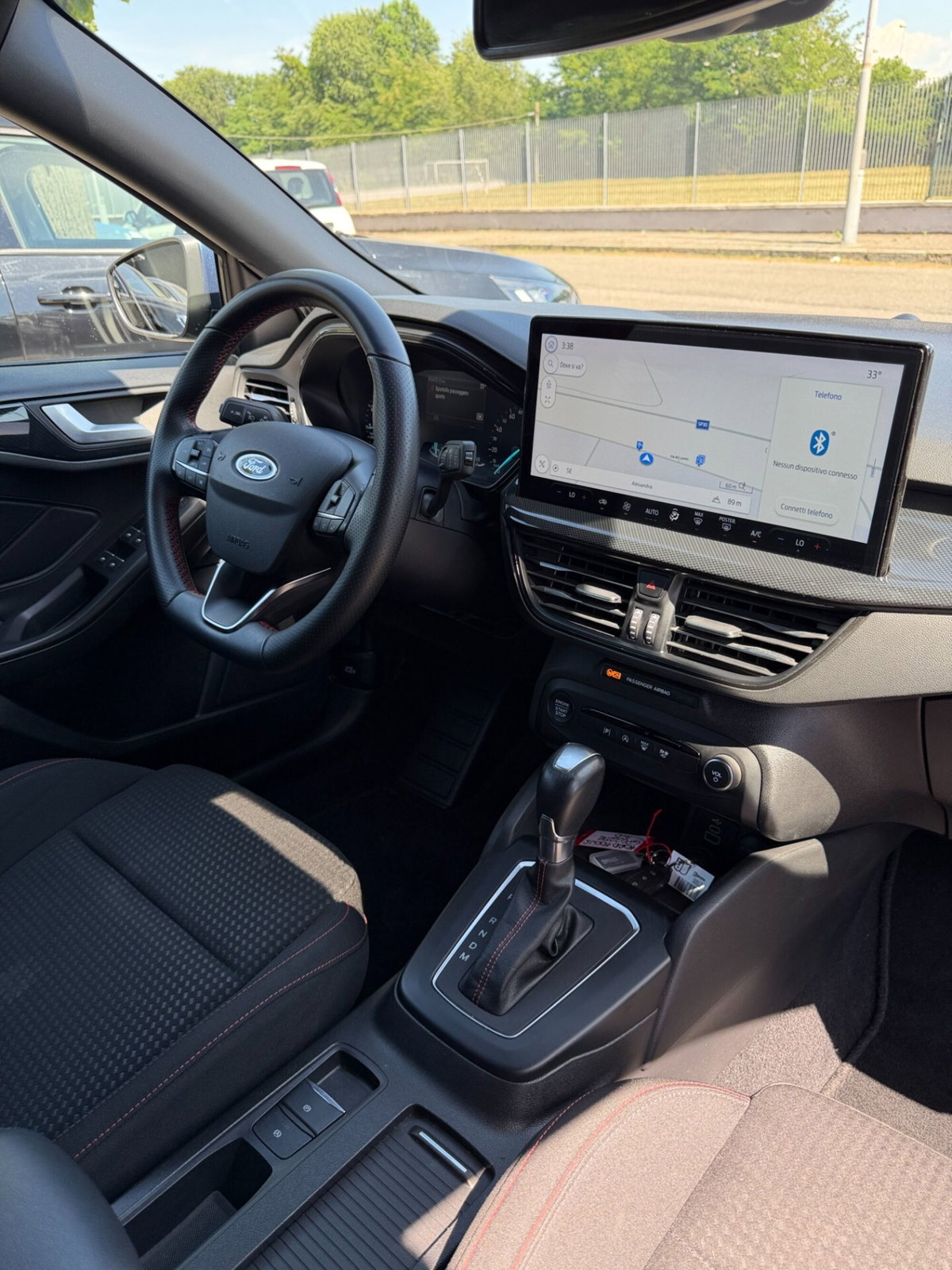 Ford Focus Station Wagon 1.0 EcoBoost Hybrid 125 CV SW ST-Line (14)