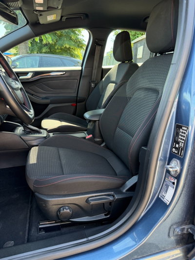 Ford Focus Station Wagon 1.0 EcoBoost Hybrid 125 CV SW ST-Line (8)
