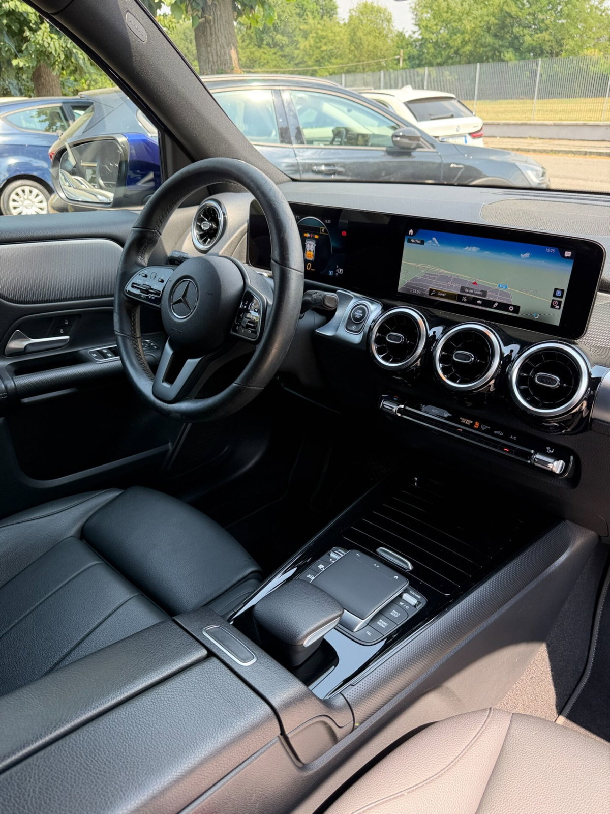 Mercedes-Benz GLB 200 d Automatic Sport (16)