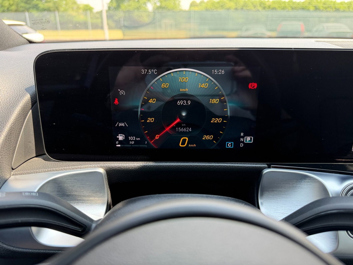 Mercedes-Benz GLB 200 d Automatic Sport (17)