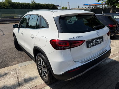 Mercedes-Benz GLA SUV 220 d Automatic 4Matic Sport (4)