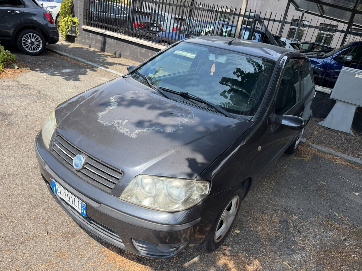Fiat Punto 1.2 16V 3 porte Emotion (2)