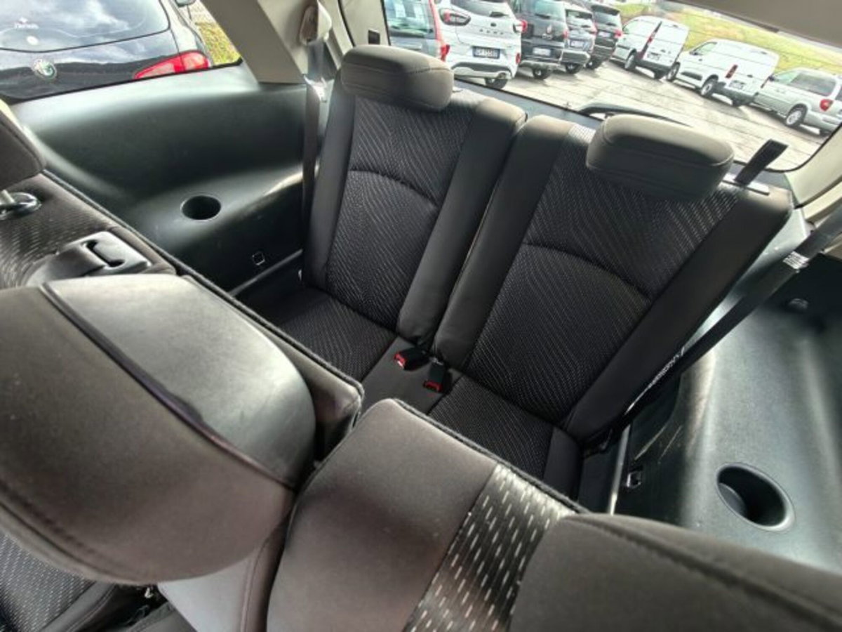 Fiat Freemont 2.0 Mjt 170 CV 4x4 Automatica Lounge (13)