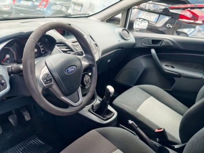 Ford Fiesta 1.4 TDCi 68CV 3 porte Titanium (9)