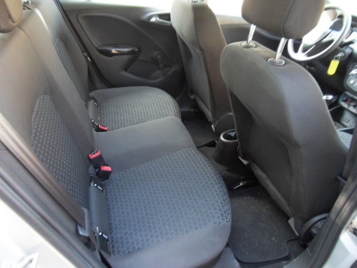 Opel Corsa 1.2 5 porte Advance (10)