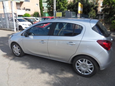 Opel Corsa 1.2 5 porte Advance (3)
