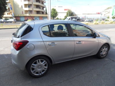 Opel Corsa 1.2 5 porte Advance (4)