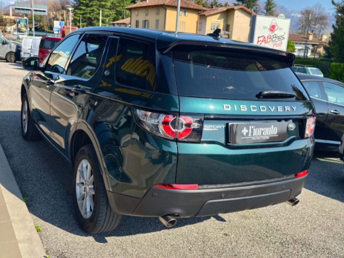 Land Rover Discovery Sport 2.0 TD4 150 CV Deep Blue Edition (5)