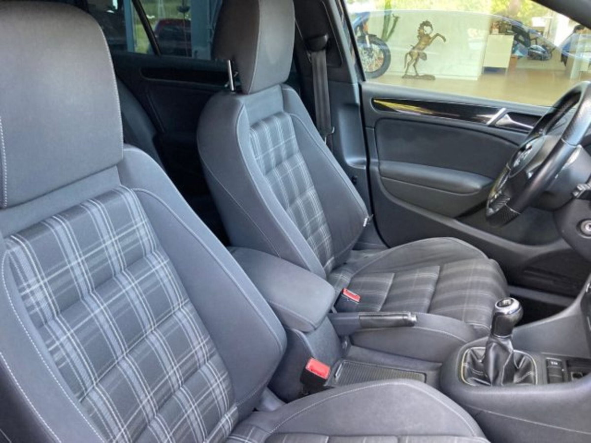 Volkswagen Golf 2.0 TDI 170CV DPF 5p. GTD (18)