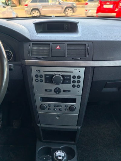 Opel Meriva 1.6 16V Cosmo (12)