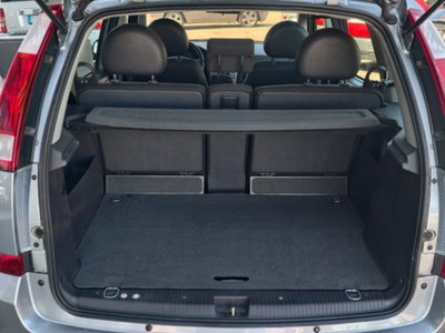 Opel Meriva 1.6 16V Cosmo (15)