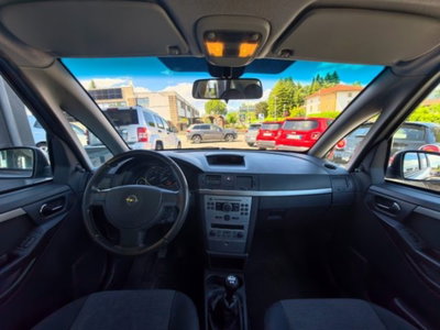 Opel Meriva 1.6 16V Cosmo (9)