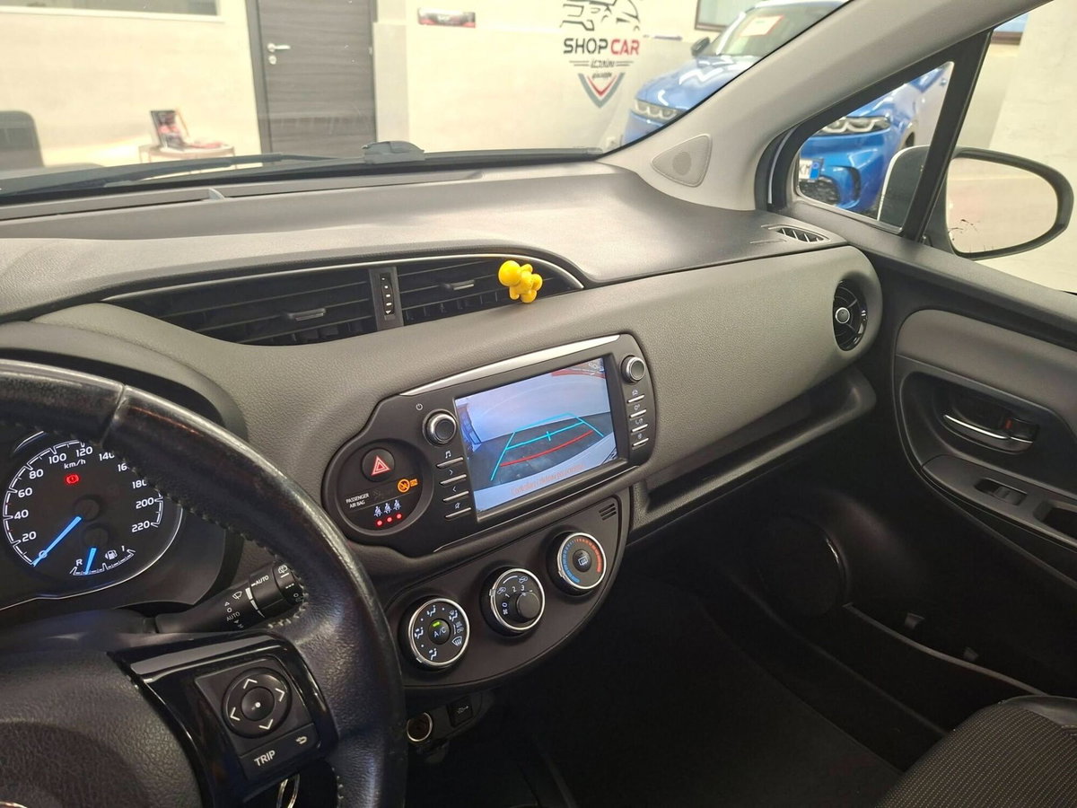 Toyota Yaris 1.D-4D 5 porte Cool (12)