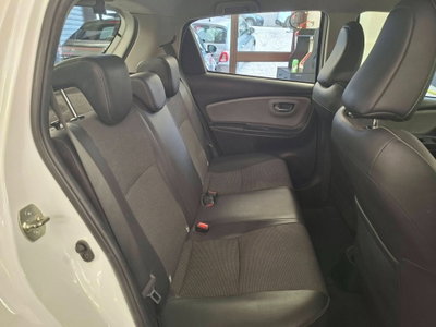 Toyota Yaris 1.D-4D 5 porte Cool (17)