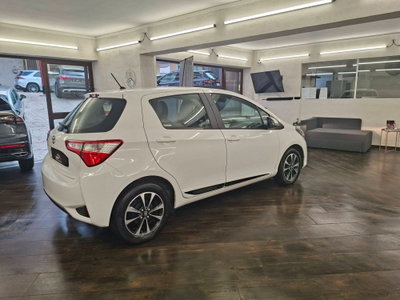 Toyota Yaris 1.D-4D 5 porte Cool (2)