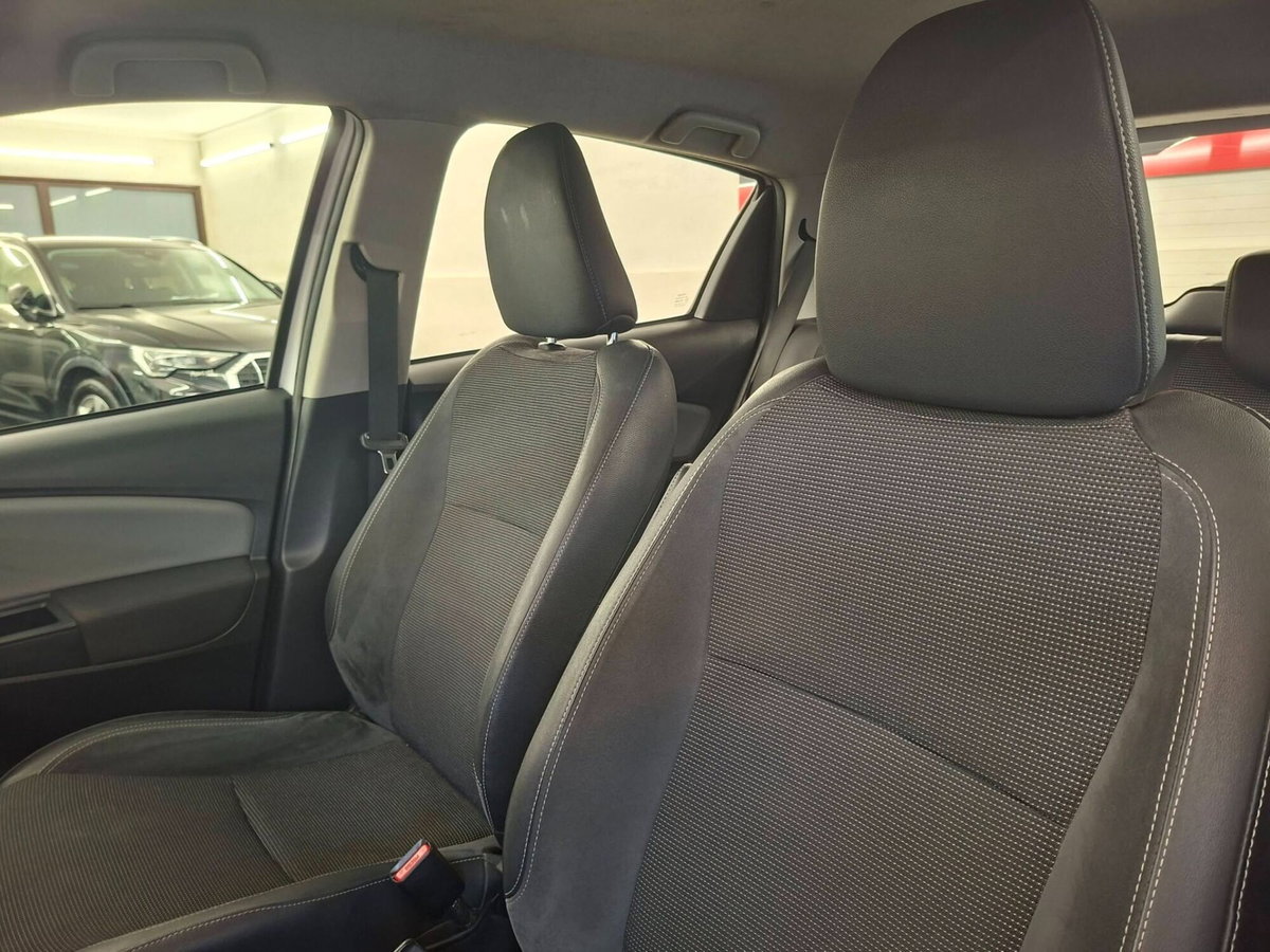 Toyota Yaris 1.D-4D 5 porte Cool (5)