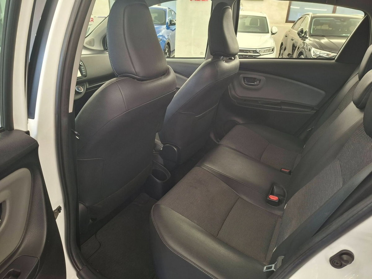 Toyota Yaris 1.D-4D 5 porte Cool (9)
