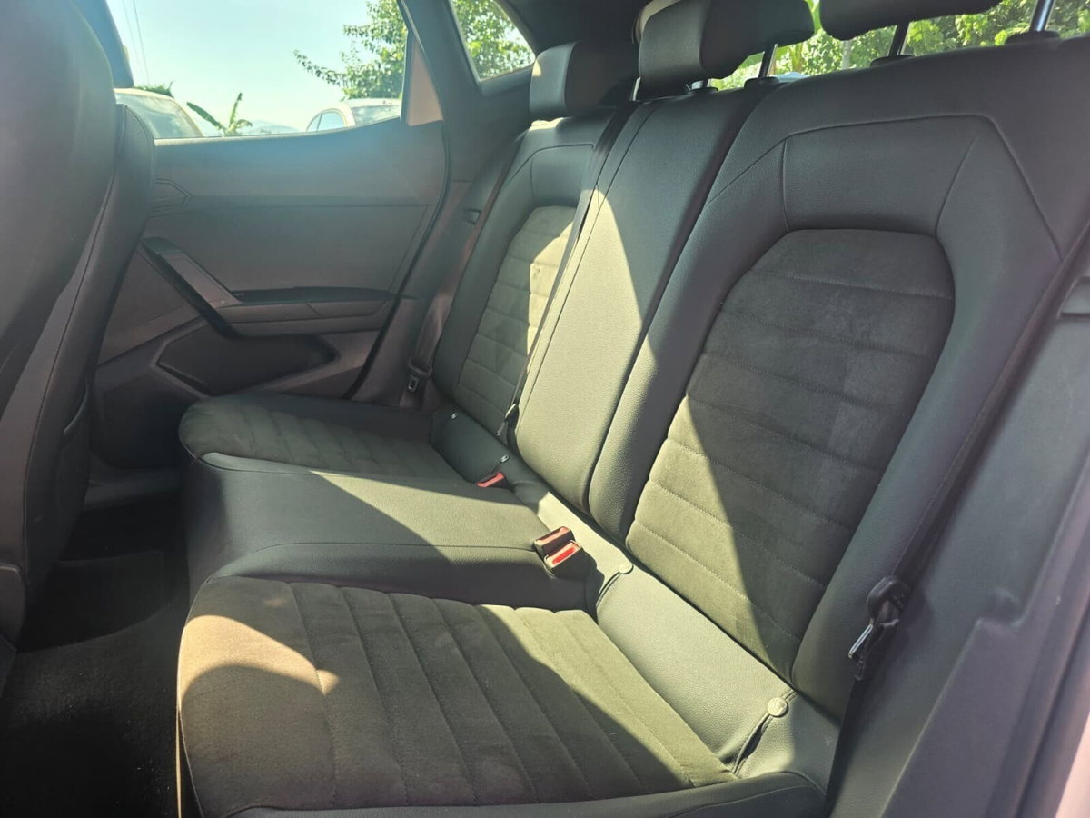 SEAT Ibiza 1.0 mpi FR 80cv (20)