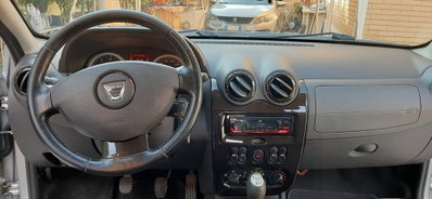 Dacia Duster 1.5 dCi 110CV 4x2 Lauréate (11)