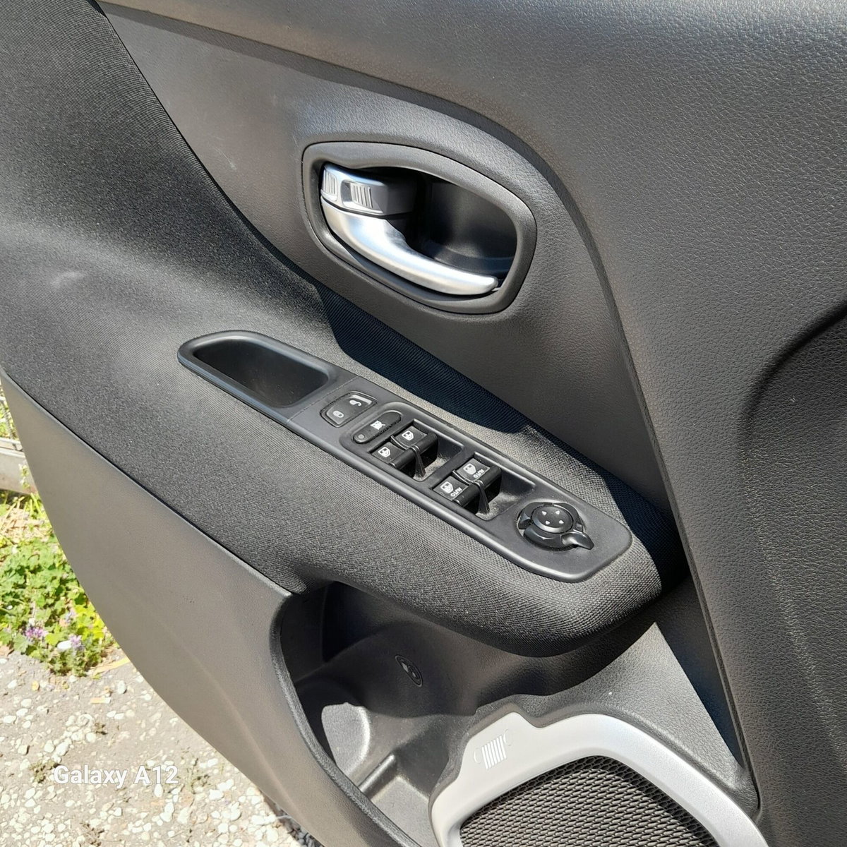 Jeep Renegade 2.0 Mjt 140CV 4WD Active Drive Longitude (13)