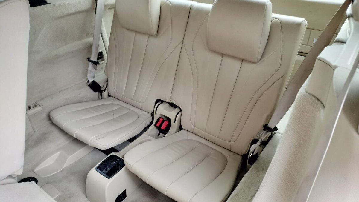 BMW X5 xDrive30d 258CV Business (14)