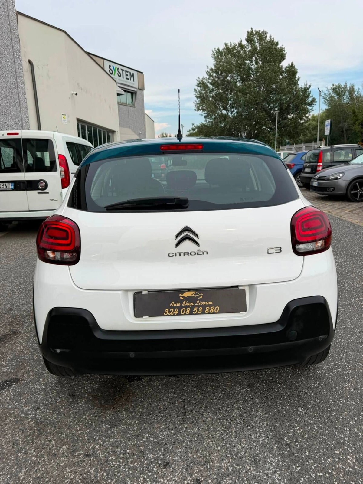 Citroen C3 BlueHDi 100 S&S Shine Pack (11)
