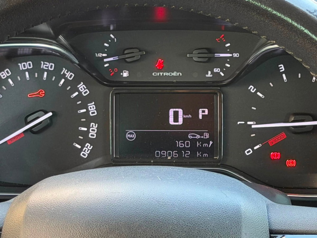Citroen C3 Aircross 1.2 puretech turbo Plus 100cv (12)