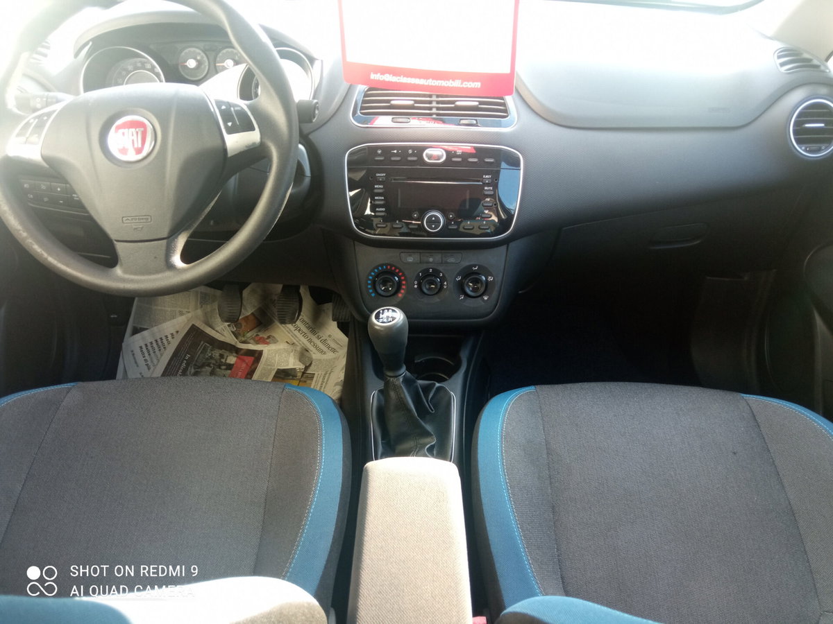 Fiat Punto Evo 1.3 Mjt 95 CV DPF 5 porte S&S Dualogic Emotion (12)