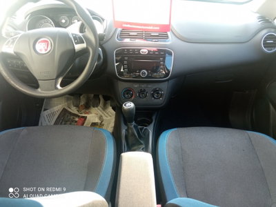 Fiat Punto Evo 1.3 Mjt 95 CV DPF 5 porte S&S Dualogic Emotion (12)