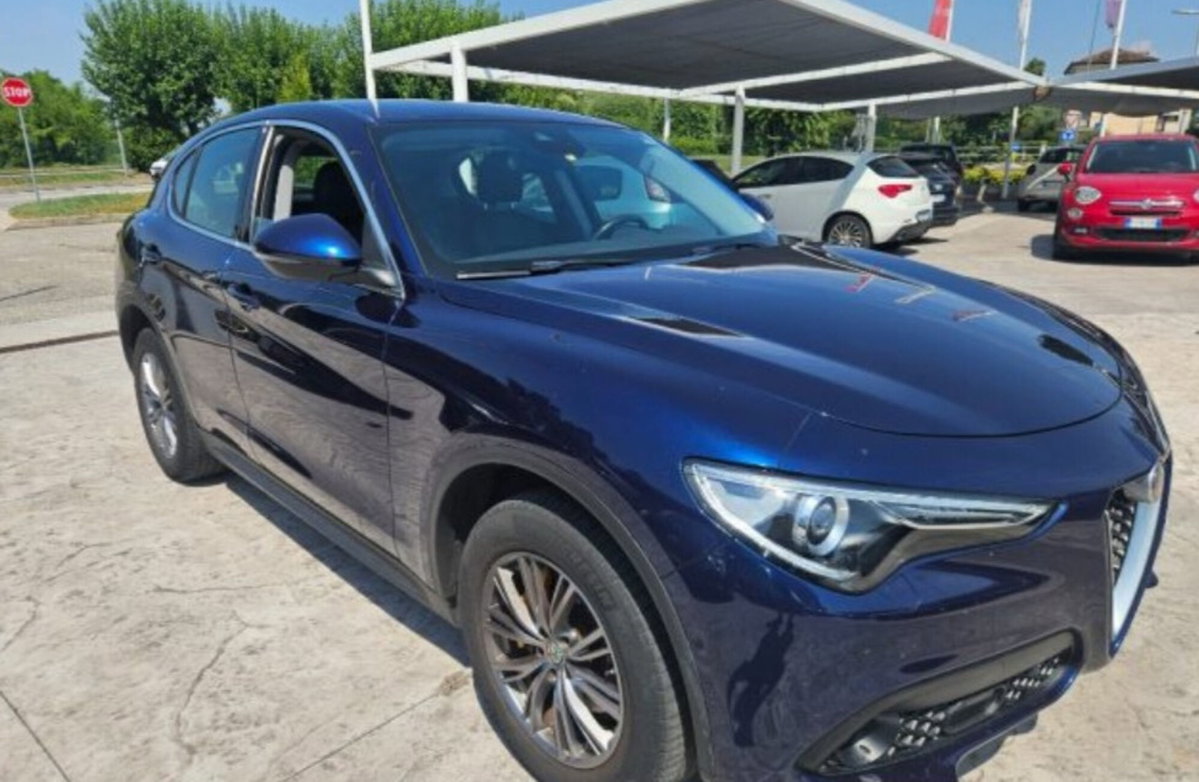 Alfa Romeo Stelvio Stelvio 2.2 Turbodiesel 180 CV AT8 RWD Super