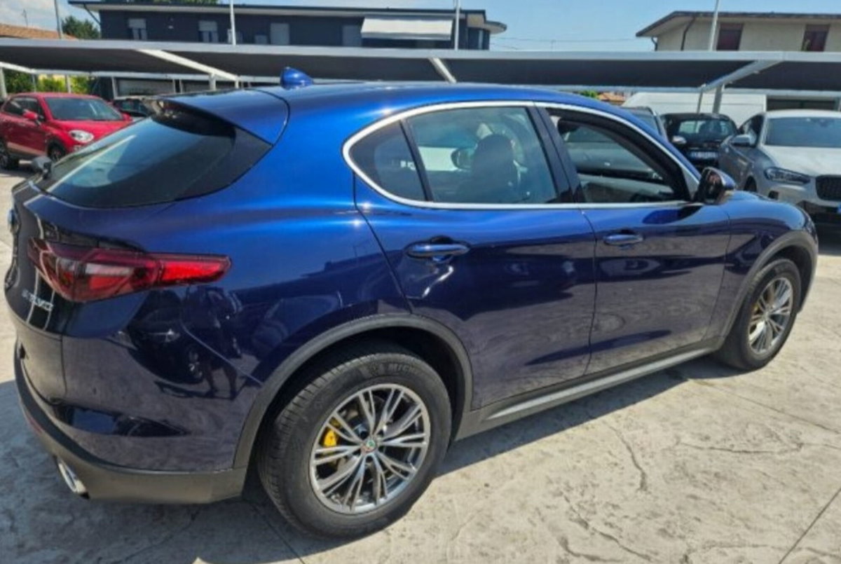 Alfa Romeo Stelvio Stelvio 2.2 Turbodiesel 180 CV AT8 RWD Super (3)