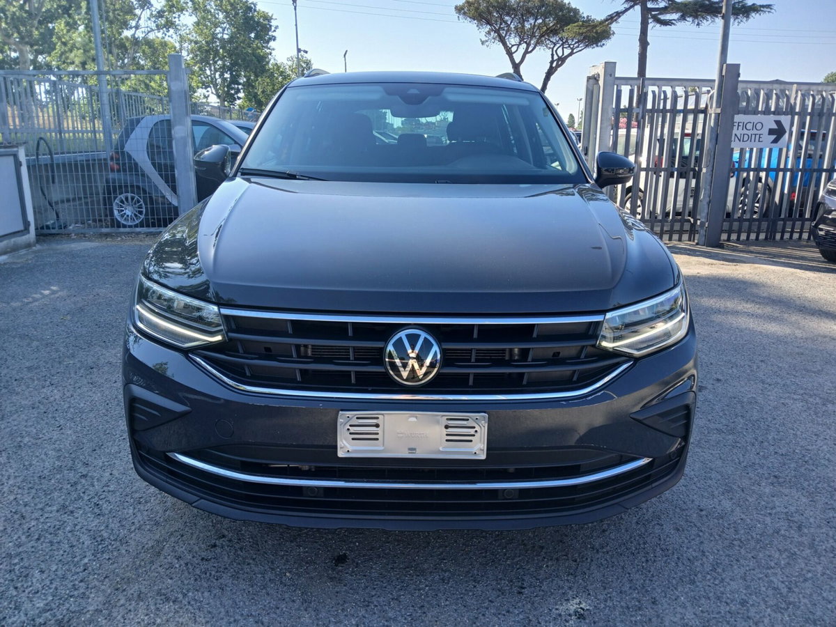 Volkswagen Tiguan 2.0 TDI 150 CV SCR DSG 4MOTION Life (3)