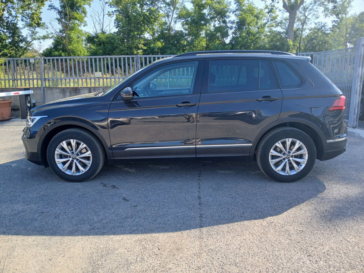 Volkswagen Tiguan 2.0 TDI 150 CV SCR DSG 4MOTION Life (8)