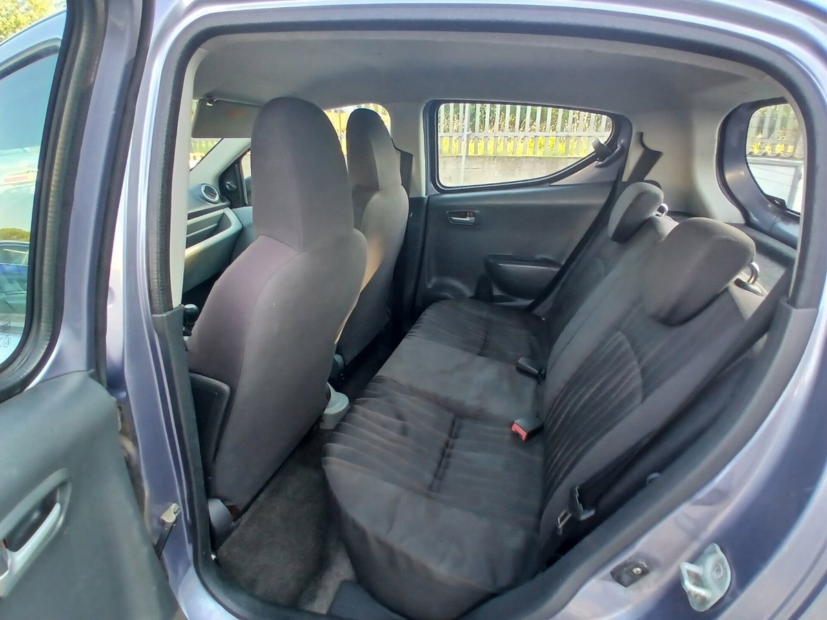 Nissan Pixo 1.0 5 porte Easy (8)
