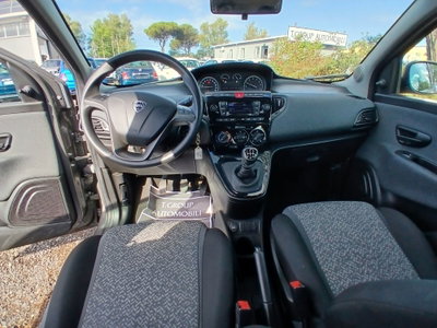 Lancia Ypsilon 1.2 69 CV 5 porte GPL Ecochic Silver (13)