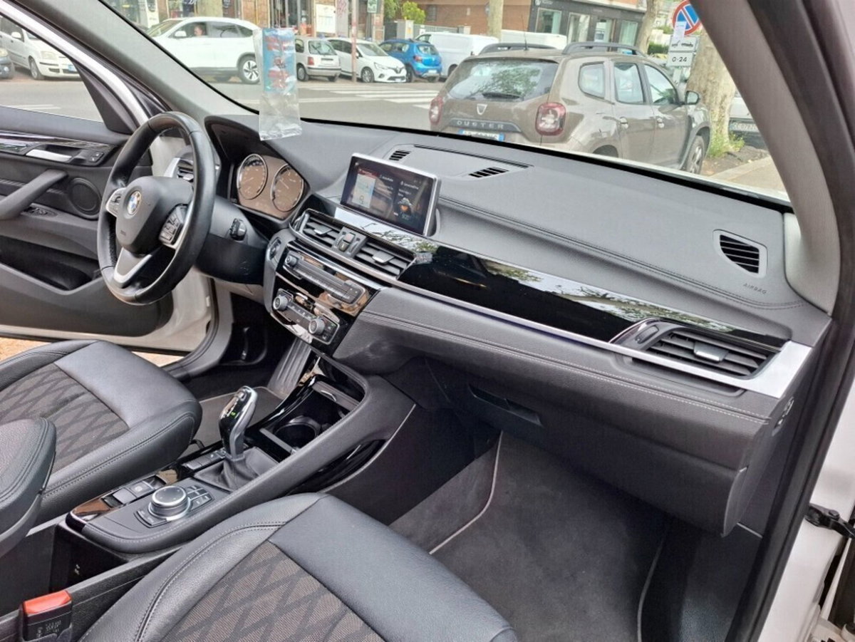 BMW X1 sDrive 18d xLine (10)