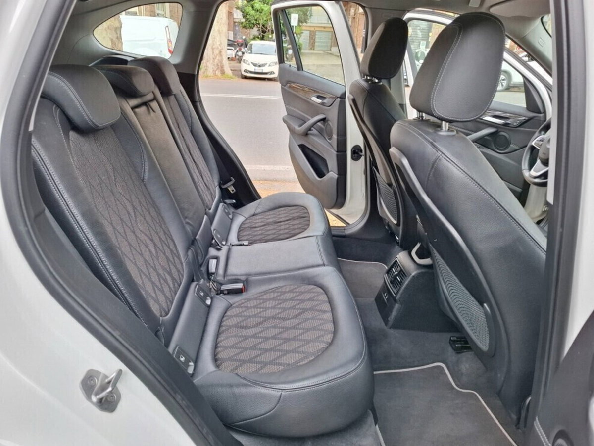 BMW X1 sDrive 18d xLine (11)