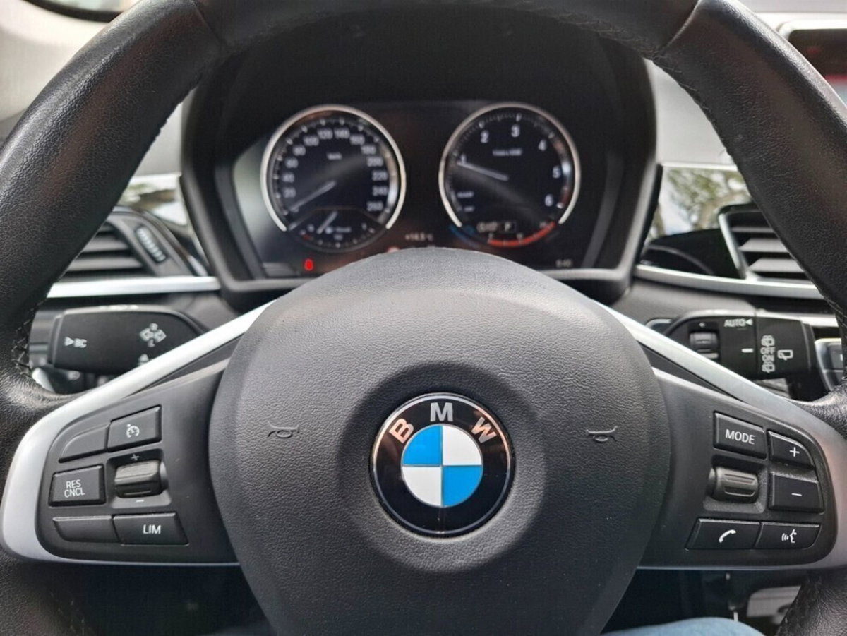 BMW X1 sDrive 18d xLine (19)