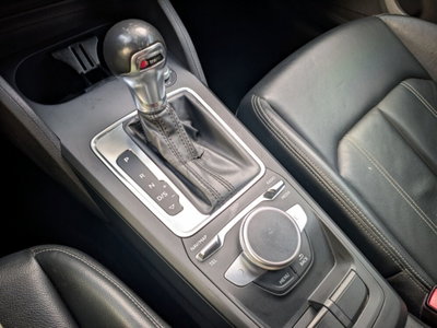 Audi Q2 Q2 35 TDI (12)