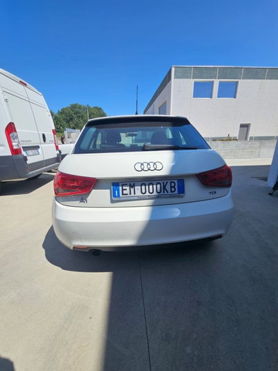 Audi A1 1.6 TDI 105 CV Attraction (5)