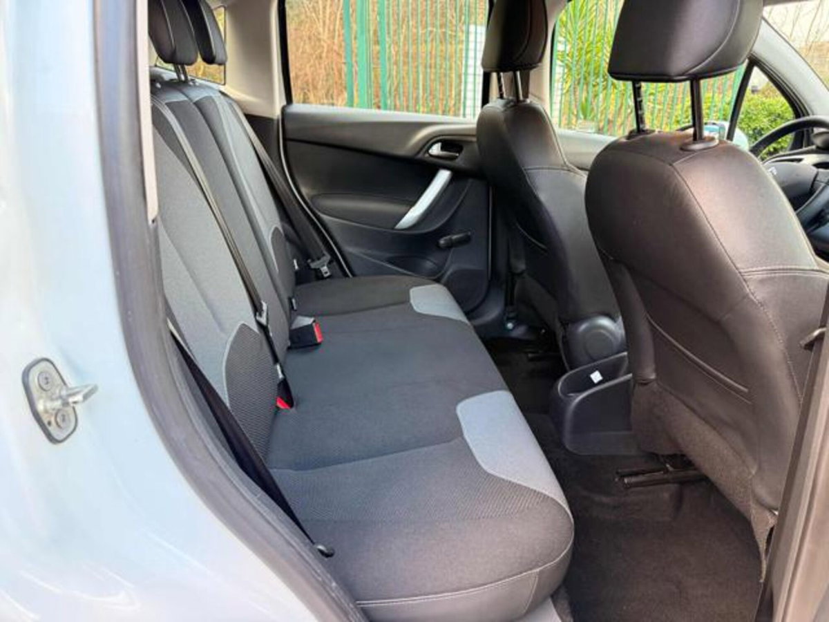 Citroen C3 1.1 Seduction Limited (4)