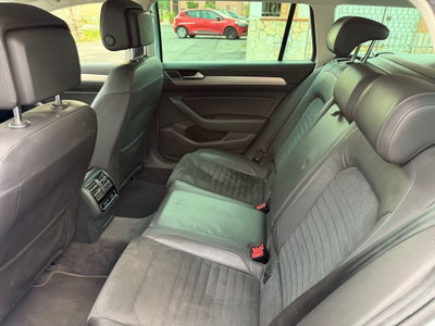 Volkswagen Passat Variant Businessline 2.0 TDI 4MOTION BlueMot. Tech. (9)