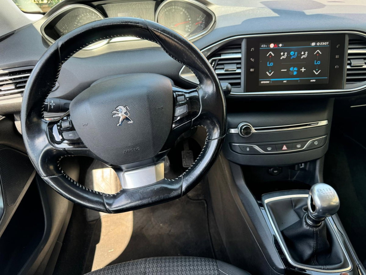 Peugeot 308 SW BlueHDi 120 S&S Business (8)