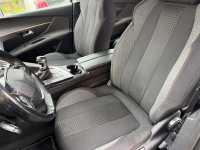 Peugeot 3008 BlueHDi 130 S&S Business (11)