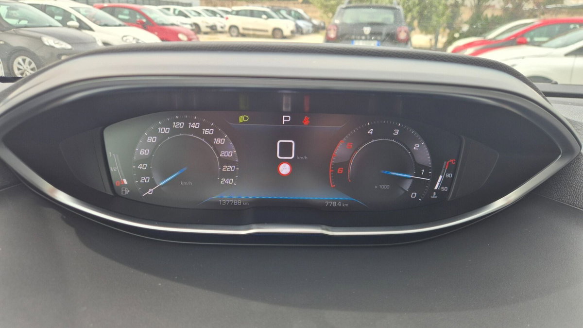Peugeot 3008 BlueHDi 130 S&S EAT8 Active Pack (7)