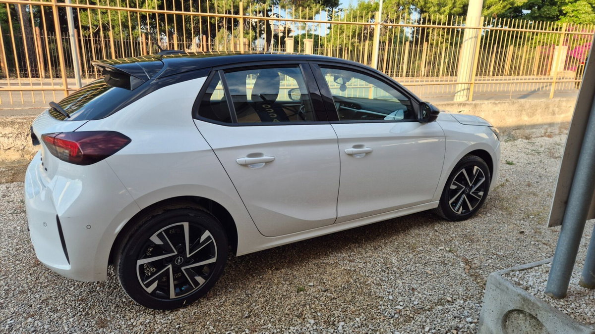 Opel Corsa 1.2 Design & Tech (7)