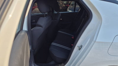 Opel Corsa 1.2 Design & Tech (9)